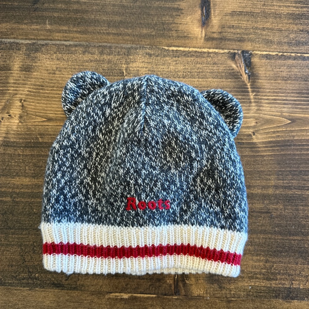 Roots Kids Black and White Knit Hat with Ears